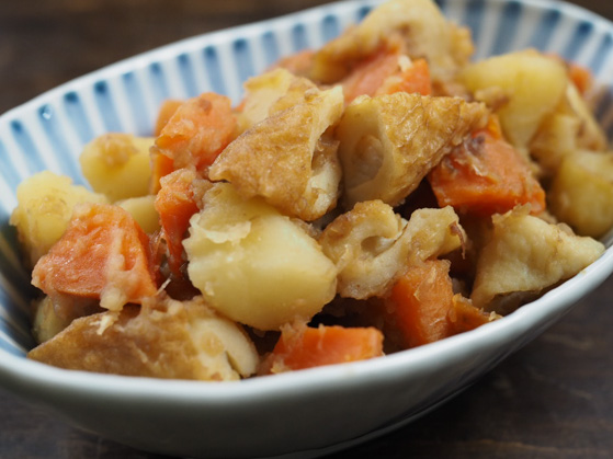 ちくわと人参とじゃが芋の煮物 奥薗壽子のなべかまぺえじ