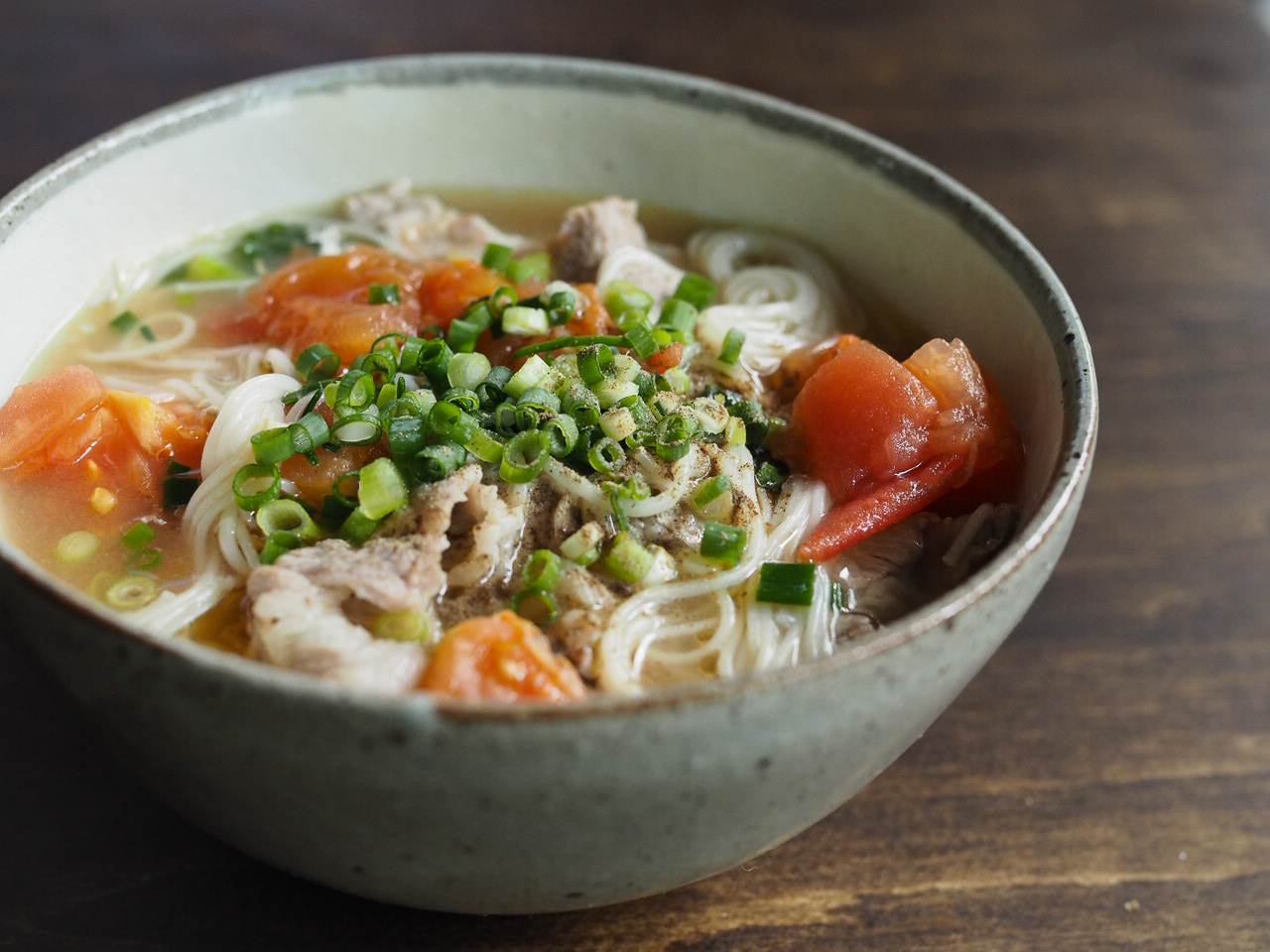 トマトにゅう麺 奥薗壽子のなべかまぺえじ