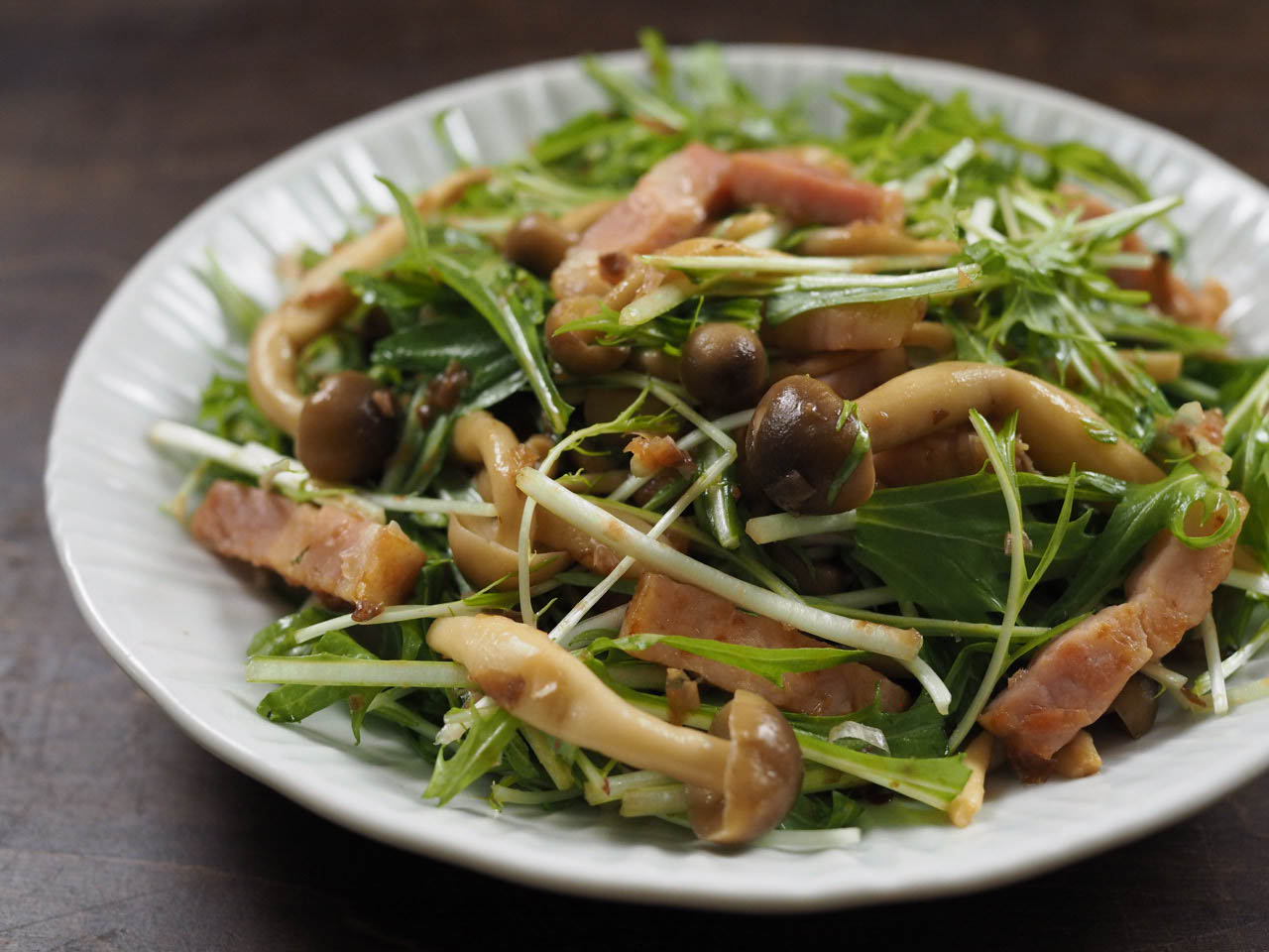 水菜とベーコンきのこサラダ 奥薗壽子のなべかまぺえじ