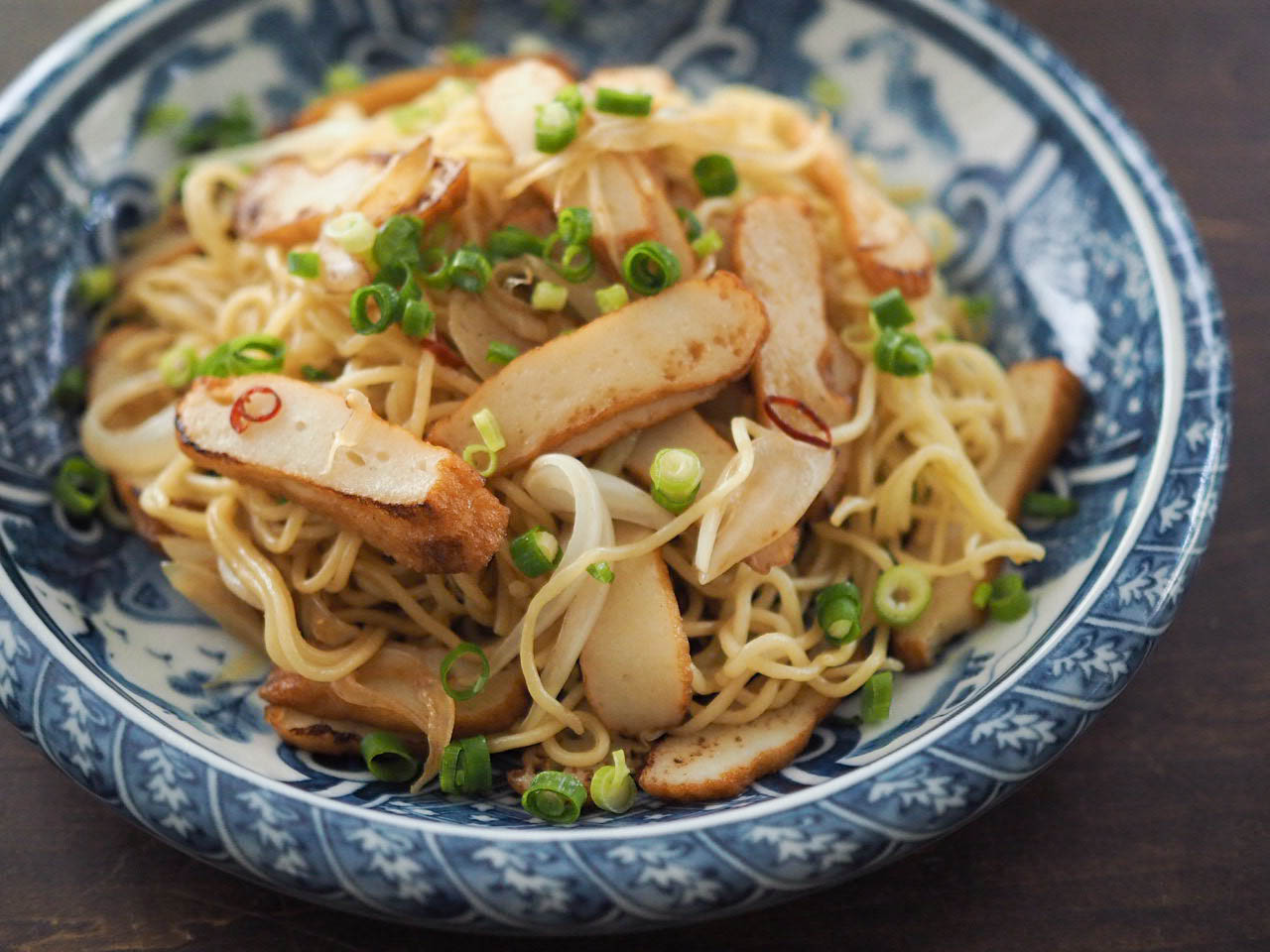 さつま揚げ焼きそば 奥薗壽子のなべかまぺえじ