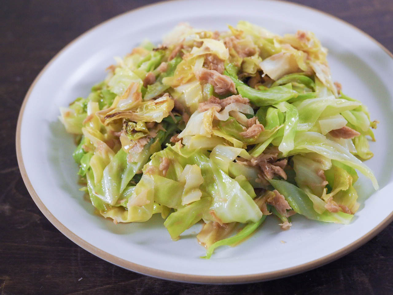 キャベツとツナのニンニク蒸し 奥薗壽子のなべかまぺえじ